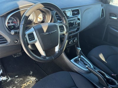 2013 Chrysler 200 Touring