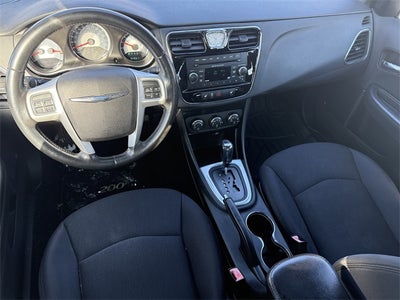2013 Chrysler 200 Touring