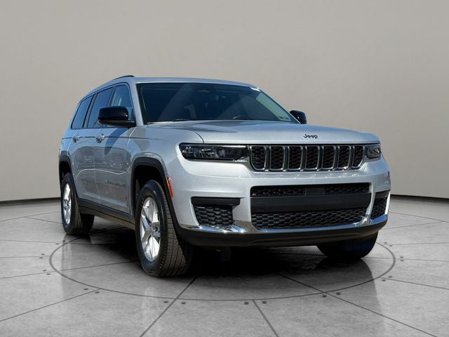 2022 Jeep Grand Cherokee L Laredo