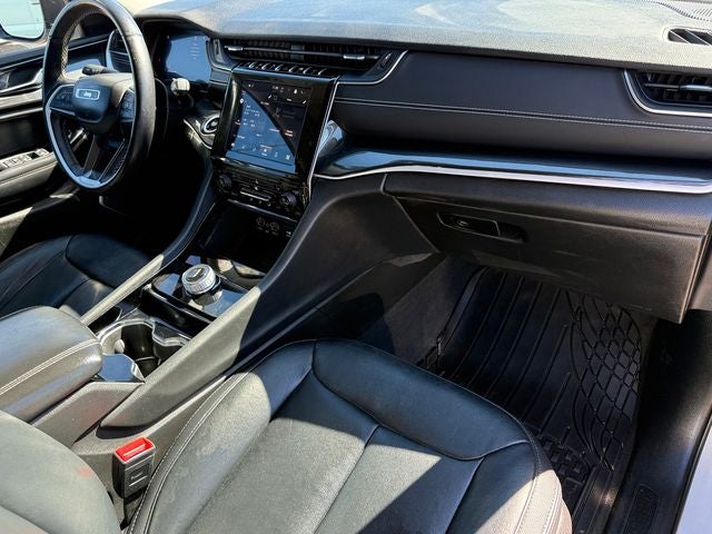 2022 Jeep Grand Cherokee L Laredo