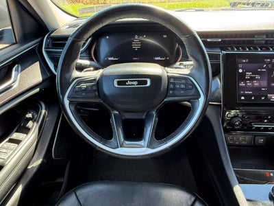 2022 Jeep Grand Cherokee L Laredo