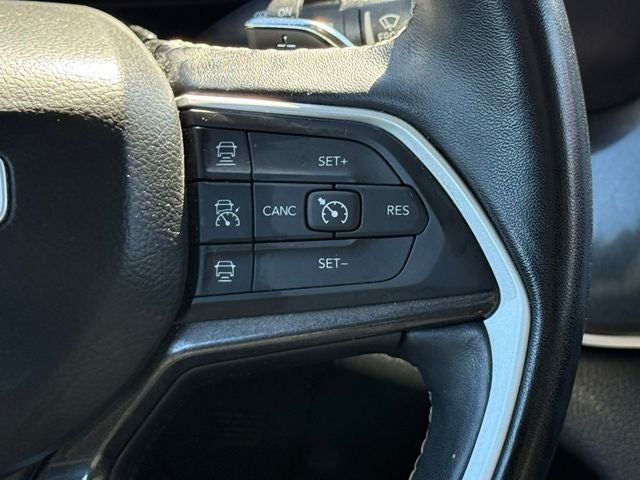 2022 Jeep Grand Cherokee L Laredo