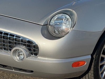 2004 Ford Thunderbird Base