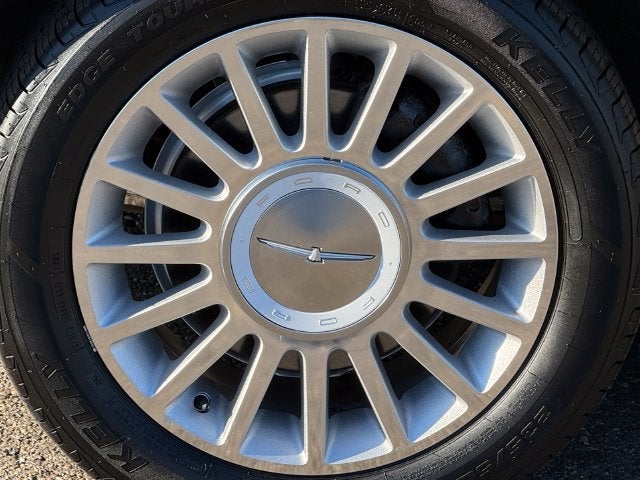 2004 Ford Thunderbird Base