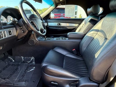 2004 Ford Thunderbird Base