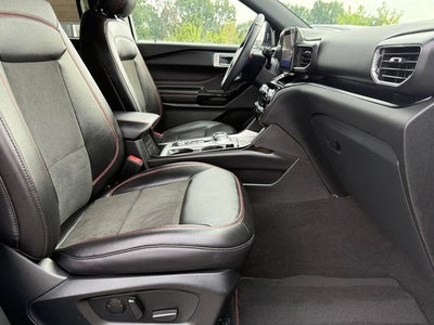 2024 Ford Explorer ST-Line