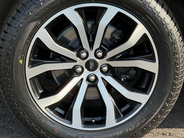 2024 Ford Explorer ST-Line