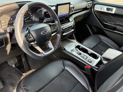 2024 Ford Explorer ST-Line