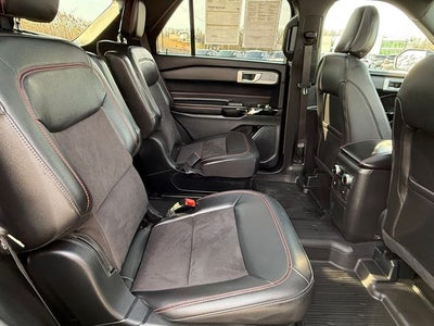 2024 Ford Explorer ST-Line