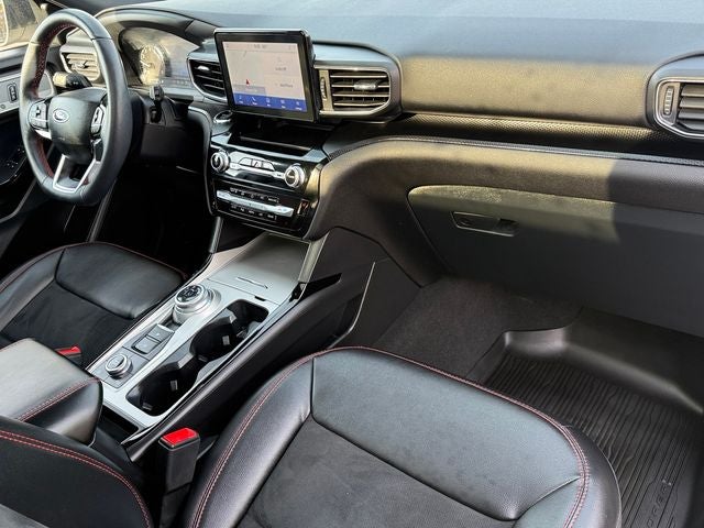 2024 Ford Explorer ST-Line
