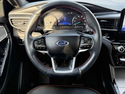 2024 Ford Explorer ST-Line