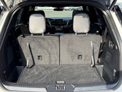 2024 Ford Explorer ST-Line