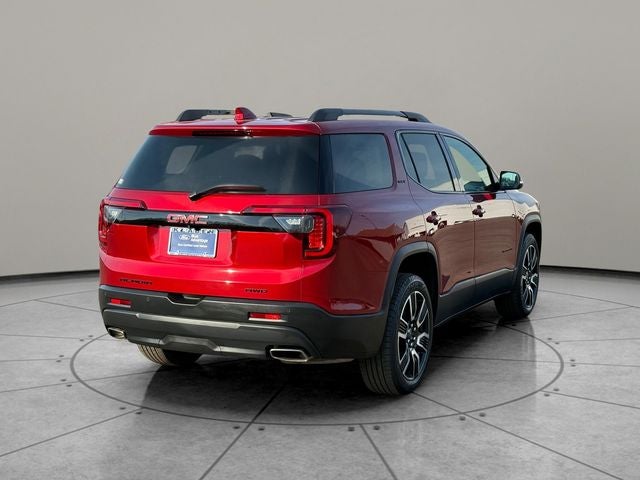 2021 GMC Acadia SLT