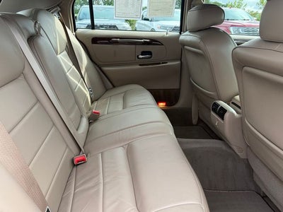 2002 Lincoln Town Car Executive