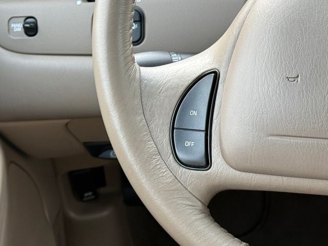 2002 Lincoln Town Car Executive