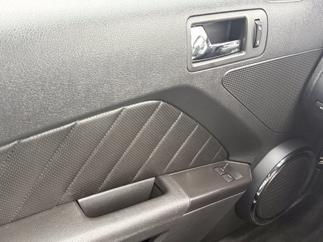 2011 Ford Mustang V6 Premium