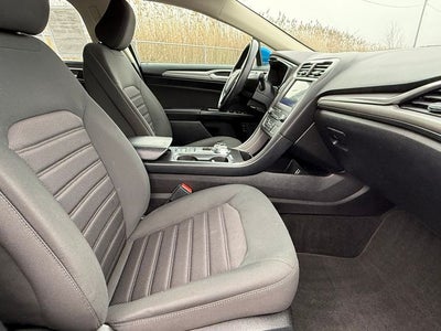 2020 Ford Fusion Hybrid SE