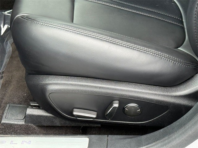 2020 Lincoln MKZ Standard