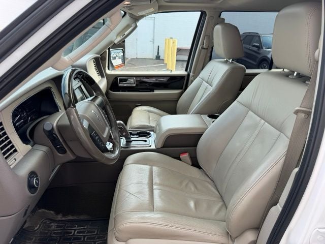 2016 Lincoln Navigator Select