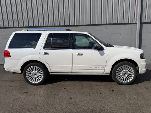 2016 Lincoln Navigator Select