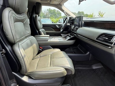 2023 Lincoln Navigator Black Label