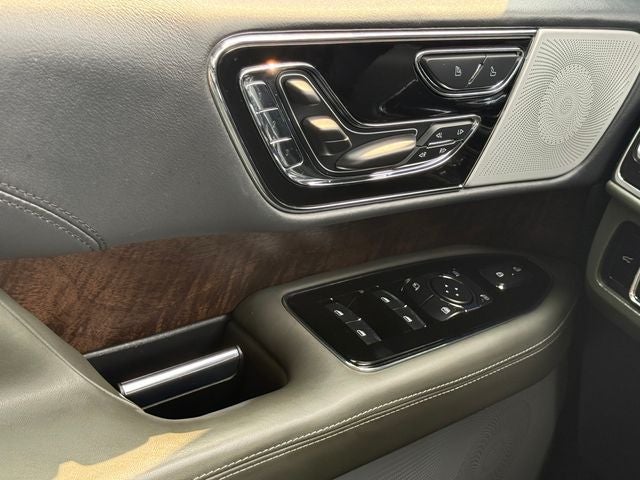 2023 Lincoln Navigator Black Label