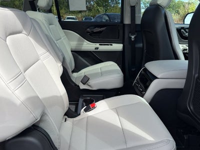 2027 Lincoln Aviator Premiere