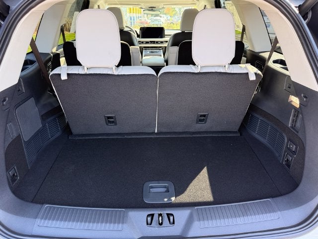 2027 Lincoln Aviator Premiere