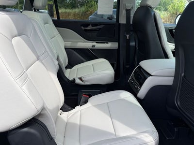 2027 Lincoln Aviator Premiere