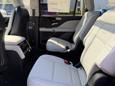 2027 Lincoln Aviator Premiere