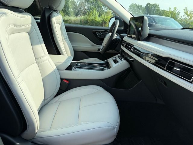 2027 Lincoln Aviator Reserve