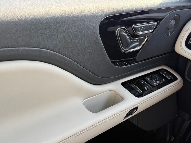 2027 Lincoln Aviator Reserve