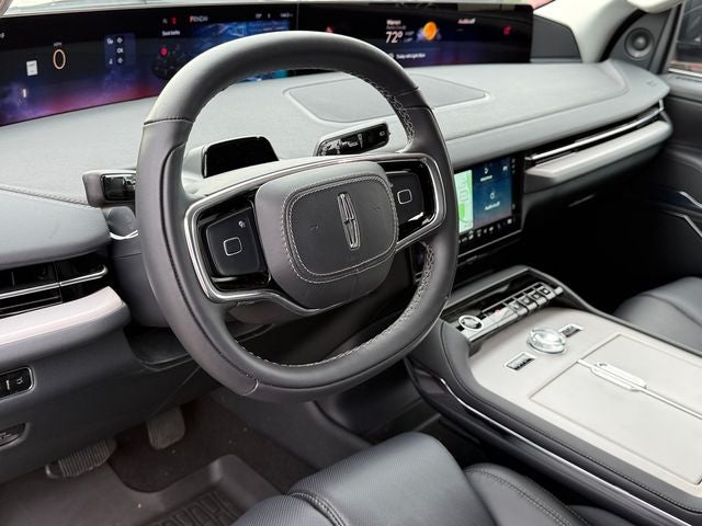 2026 Lincoln Navigator Premiere