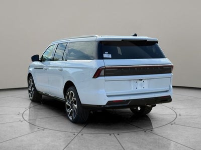 2027 Lincoln Navigator L Reserve