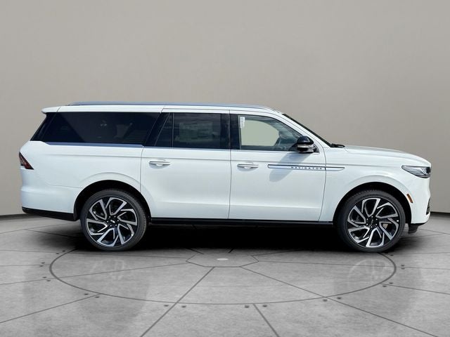 2027 Lincoln Navigator L Reserve