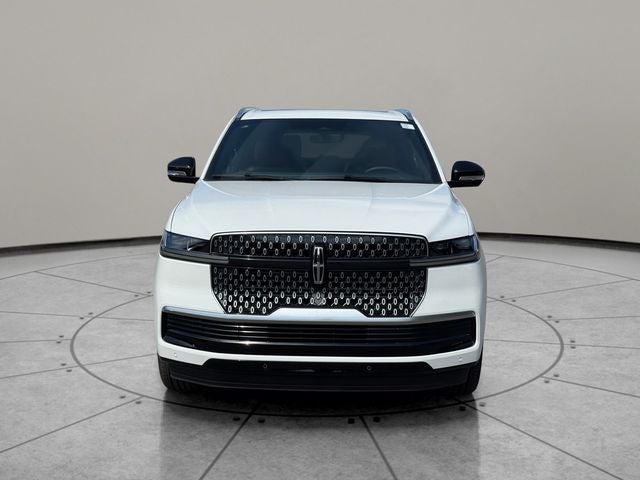 2027 Lincoln Navigator L Reserve