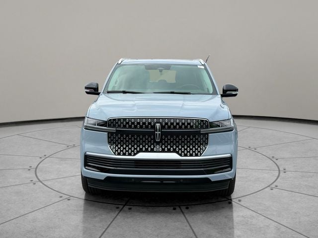 2027 Lincoln Navigator L Reserve