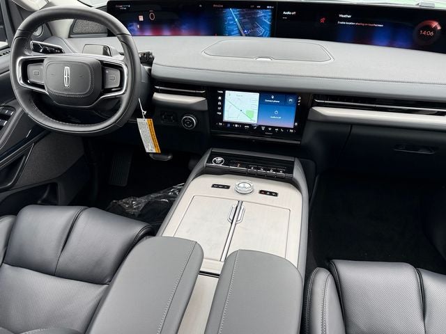 2027 Lincoln Navigator L Reserve