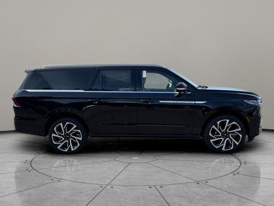 2026 Lincoln Navigator L Reserve