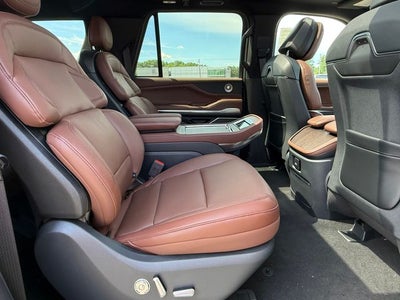 2026 Lincoln Navigator L Reserve