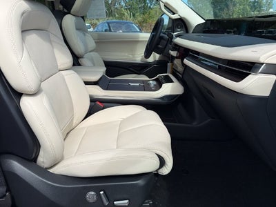 2027 Lincoln Navigator L Reserve