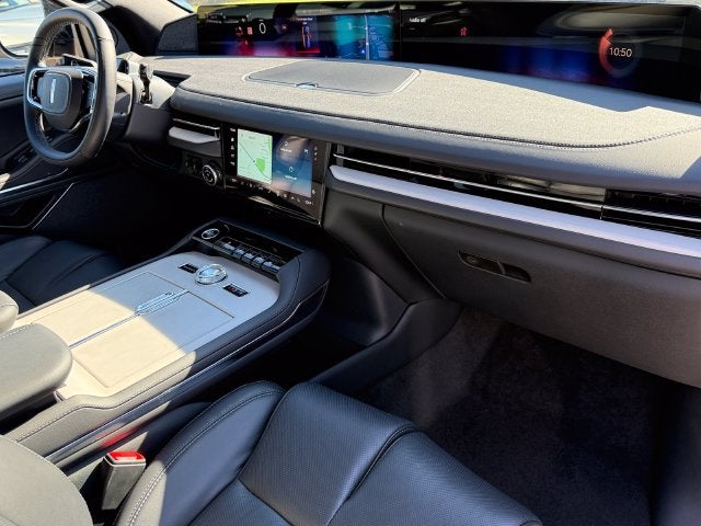 2027 Lincoln Navigator L Reserve