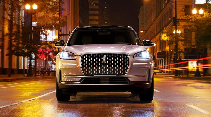 The striking grille of a 2024 Lincoln Corsair® SUV is shown. | Klaben Lincoln of Warren in Warren OH