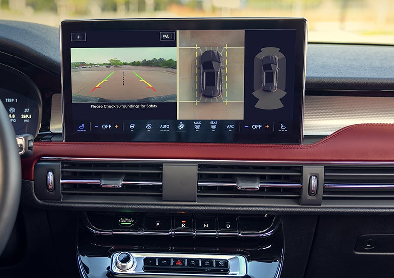 The large center touchscreen of a 2024 Lincoln Corsair® SUV is shown. | Klaben Lincoln of Warren in Warren OH