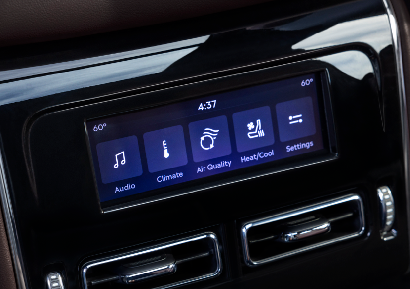 Driver controls like music, temperature, air quality, settings, and heat/cool seats are shown. | Klaben Lincoln of Warren in Warren OH