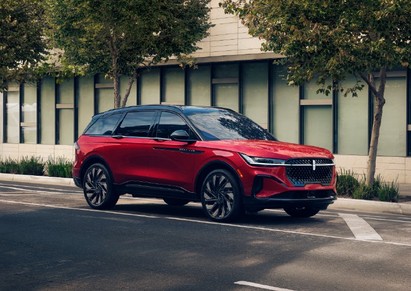 2026 Lincoln Nautilus® SUV with the available Jet Appearance Package and Hybrid transmission. | Klaben Lincoln of Warren in Warren OH