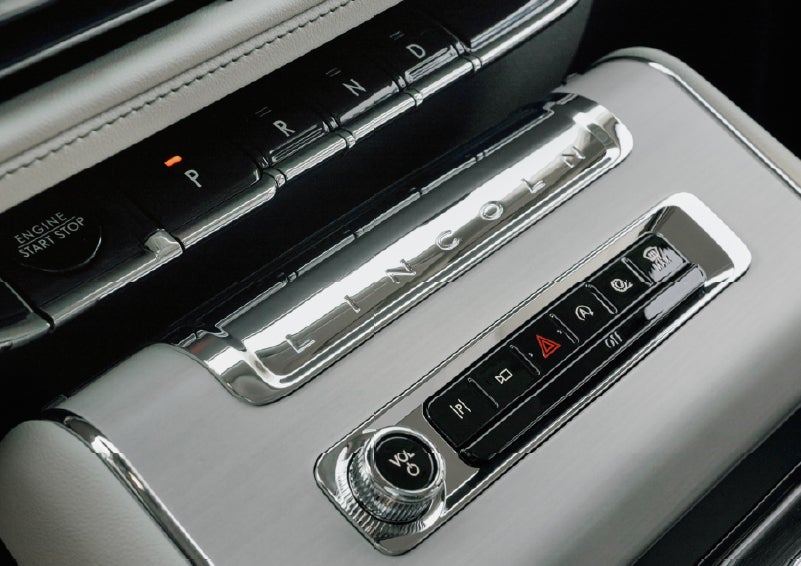 The piano key gear selector of a 2027 Lincoln Aviator® Back Label™ SUV. | Klaben Lincoln of Warren in Warren OH